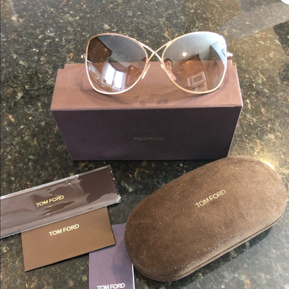 - TOM FORD COLLETTE 250 Sunglasses! Rose Gol…